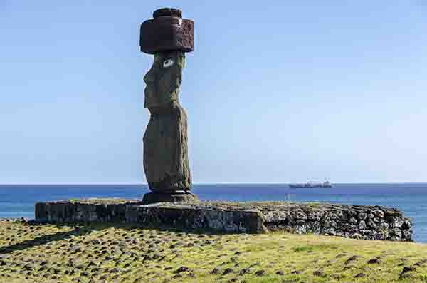 Chile - isla de Rapa Nui o Pascua 08 - Tahai - Ahu Ko Te Riku